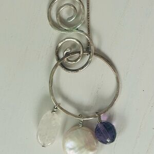 Stylish Sterling Silver Swirl Pendant Necklace with White Pearl & Amethyst